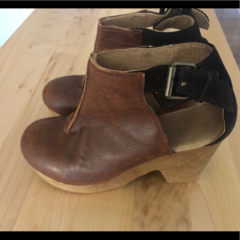 Free People Clogs